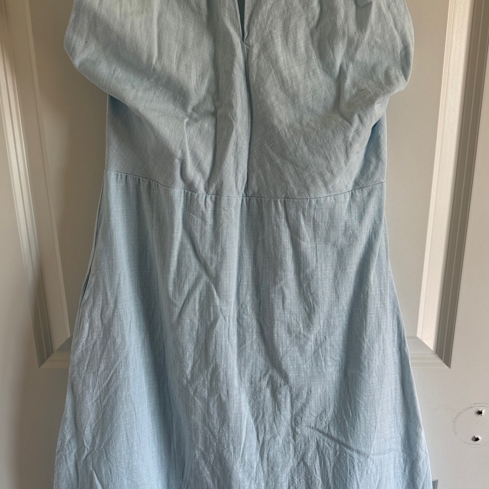 Petal & Pup Size Medium 100% Cotton Light Blue Halter Maxi Dress pockets - Picture 3 of 9
